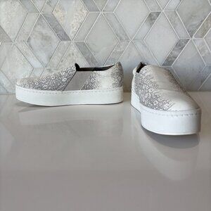 Vince Size 9 Slip On High Sole Snakeskin Sneakers Elastic White Logo EU 39 Round
